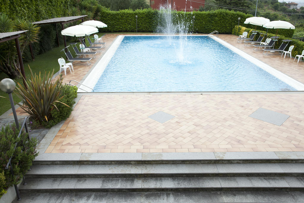 Grappolo D'Oro Hotel Pietrasanta Exterior foto